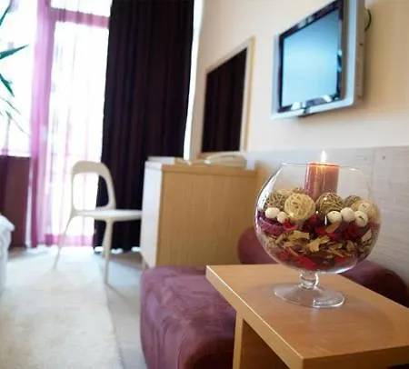 Sara 3* Нептун