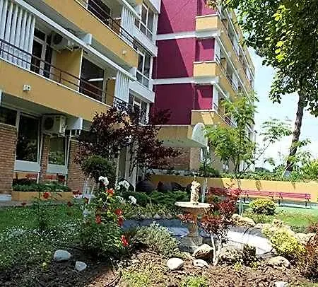 Sara Hotel 3*
